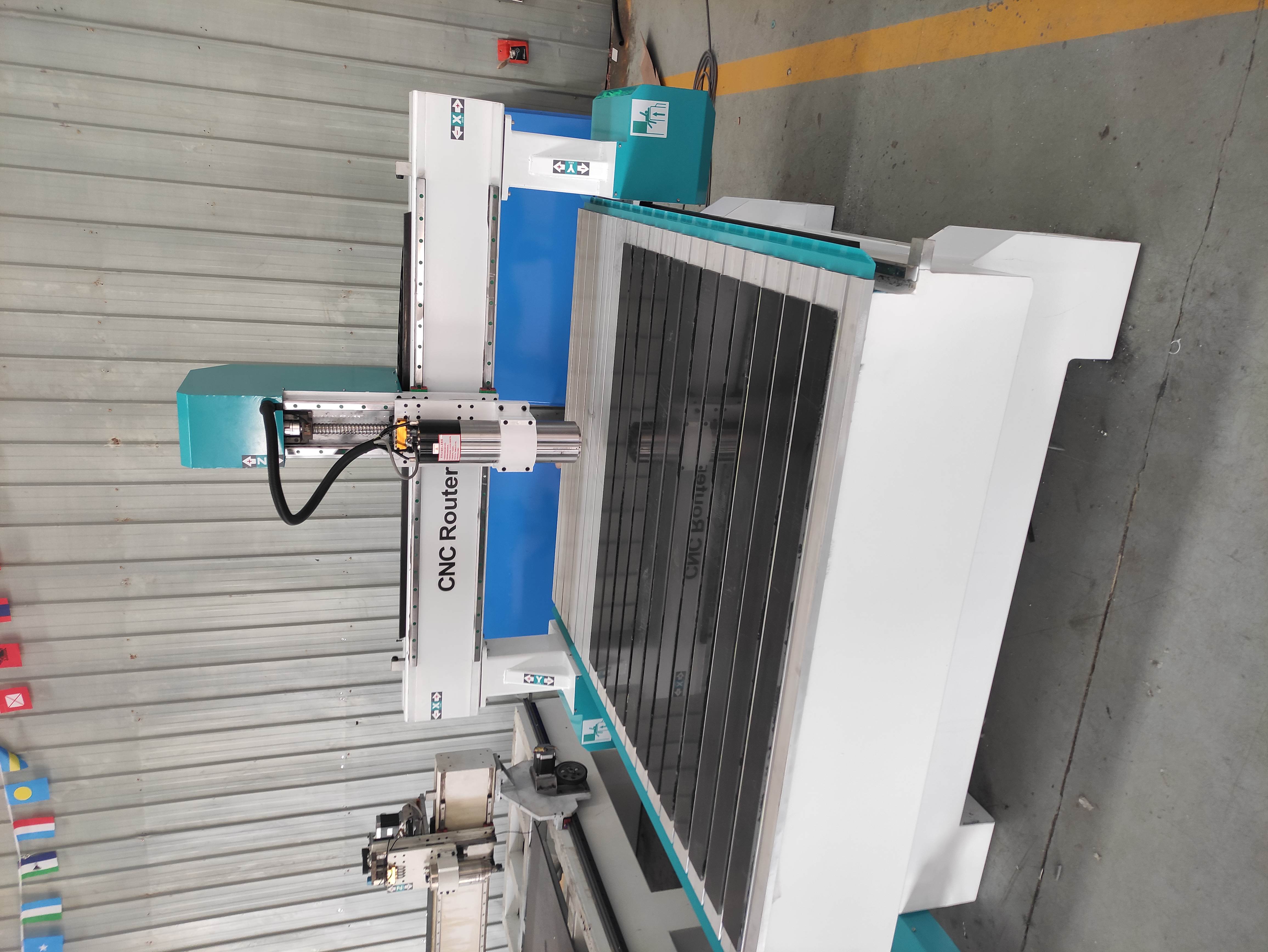 四工序開料機與雙工序排鉆數控開料機的區別在于什么？