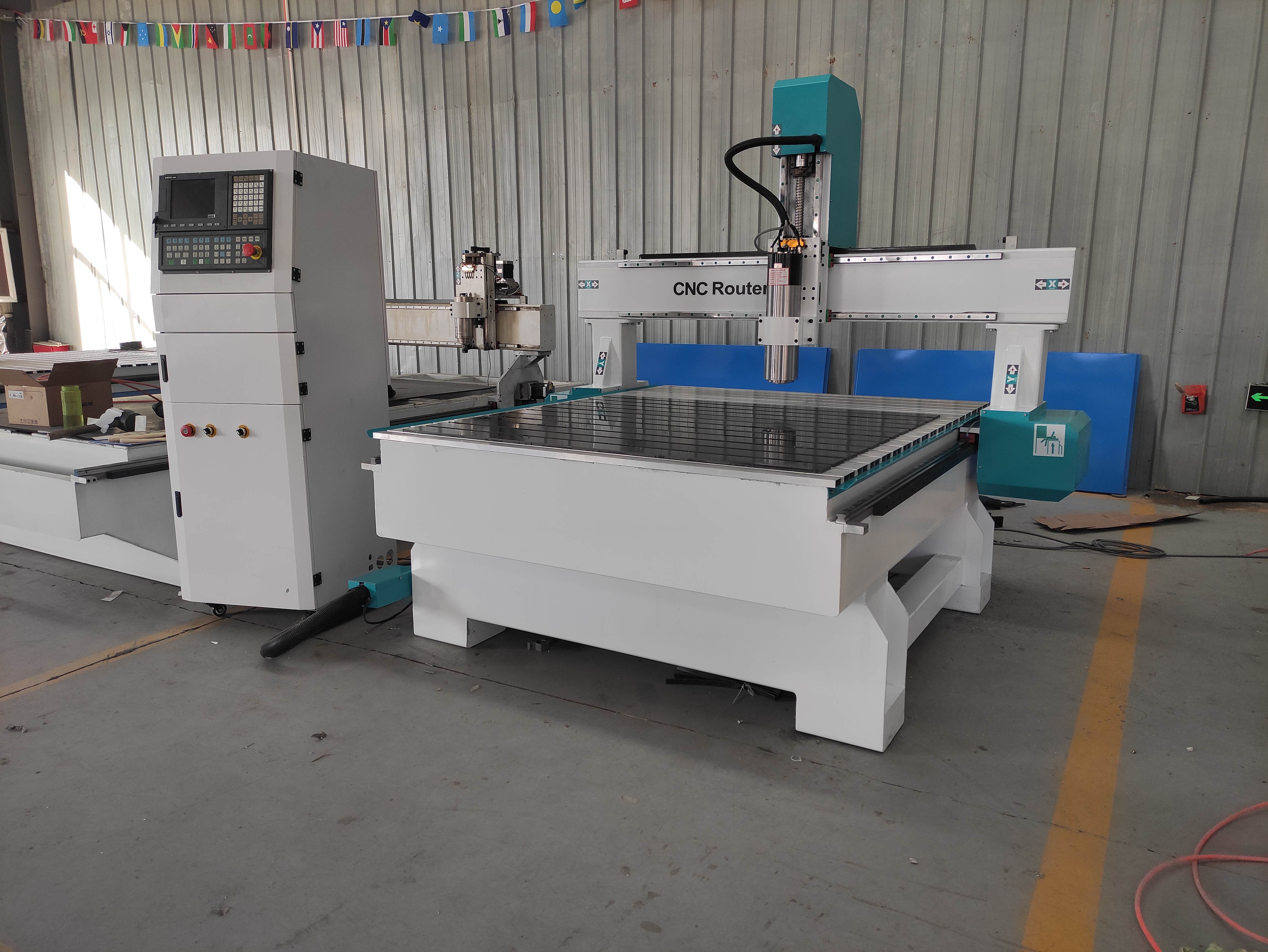 為什么石材雕刻機在雕刻的時候要加水？